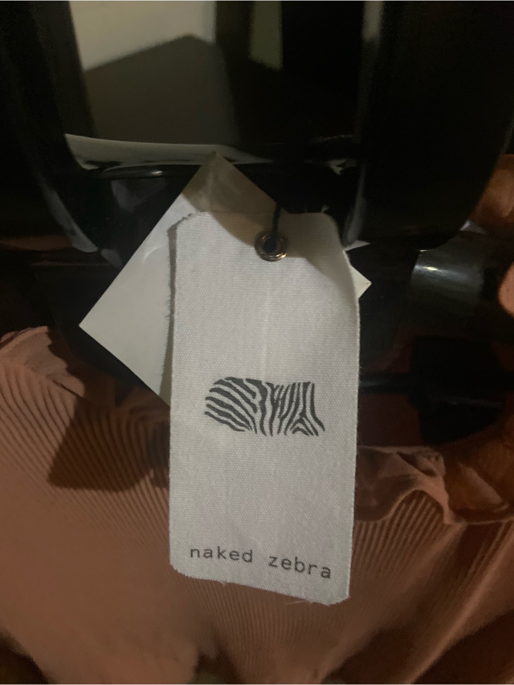 Clothing Tag (Not a Phone Accessory) - Picture 7 of 8